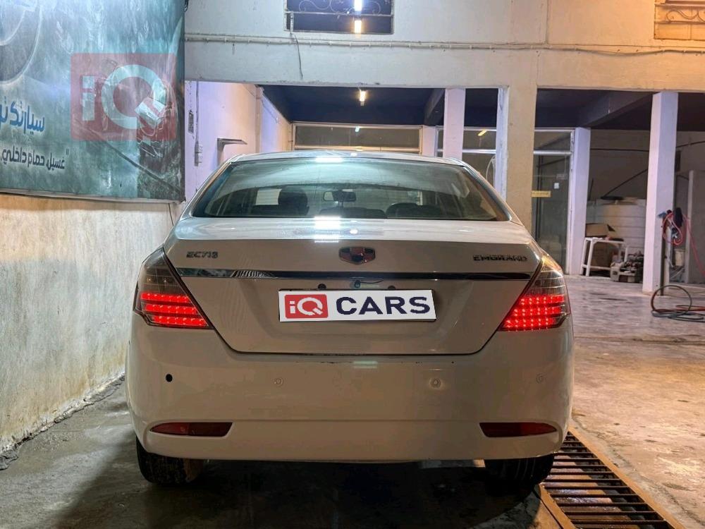 جيلي امجراند EC7